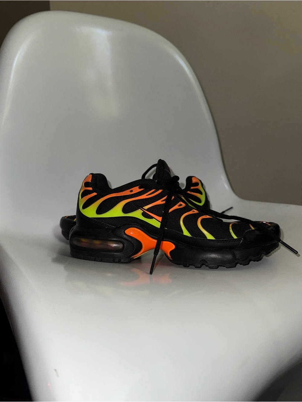 Nike TNs Black Neon Orange Athletic Sneakers